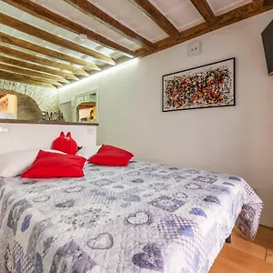 Largo Di Torre Argentina Cozy Apartment Rome